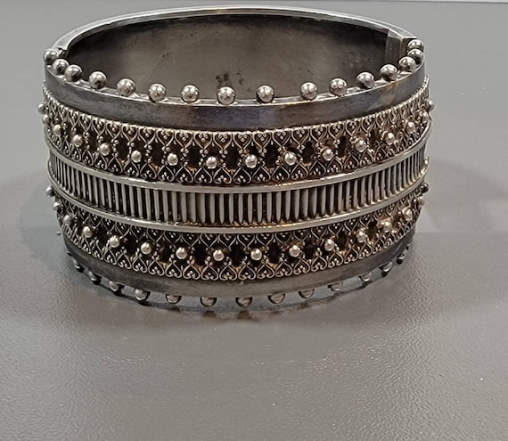 sterling silver bracelet floral design chunky bangle wide decorative Victorian