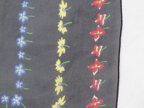 Sheer silk floral neck scarf charming flowers run… - image 4