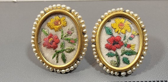 Vintage clip earrings embroidered flowers clip on faux pearls