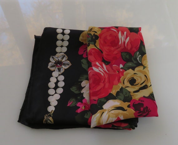 Rose silk scarf Glorious colors string of pearls … - image 6