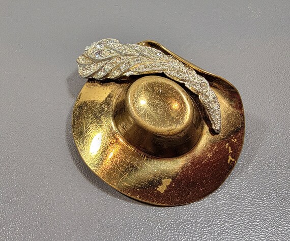 hat brooch musketeer style gold tone with rhinestone pave