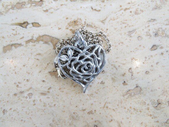 Heart pendant silver tone tone decorative filigre… - image 3