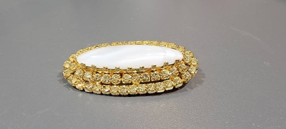 rhinestone brooch oval faux opal yellow halo austria