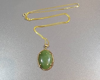 jade pendant oval dark green sterling silver chain