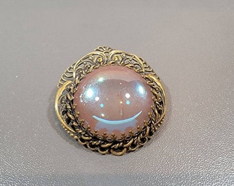saphiret brooch large round stone victorian revival style