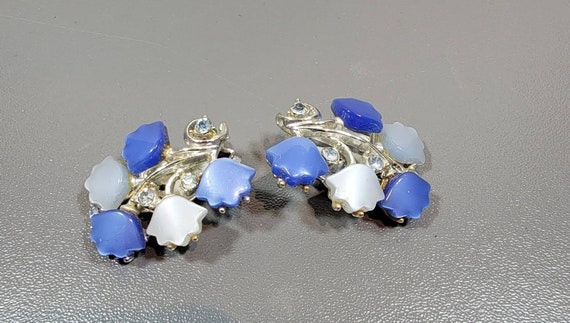 tulip flower earrings blue lucite rhinestones clip on