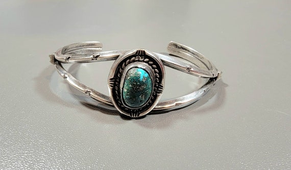 Navajo turquoise bracelet turquoise stone twisted silver halo small