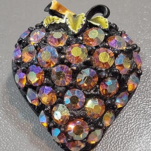 strawberry brooch aurora rhinestones vintage fruit pin