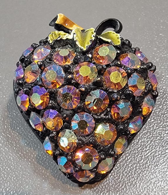 strawberry brooch aurora rhinestones vintage fruit pin