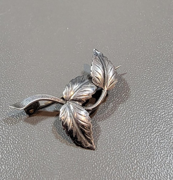 leaf brooch sterling silver danish silver john lauritzen ivy leaf