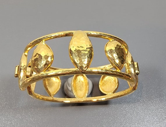 Bangle bracelet Gold tone hinged shiny links monet - image 8