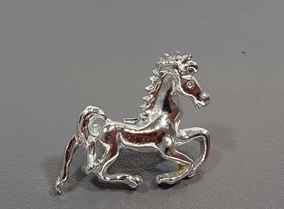 Horse pin silver tone small equestrian pony club