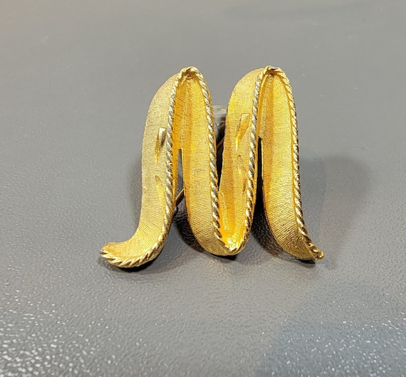 brooch initial pin letter M cursive script gold tone