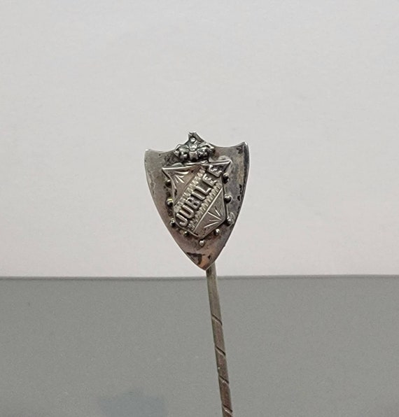 lapel pin queen victoria silver jubilee antique stick pin sterling silver