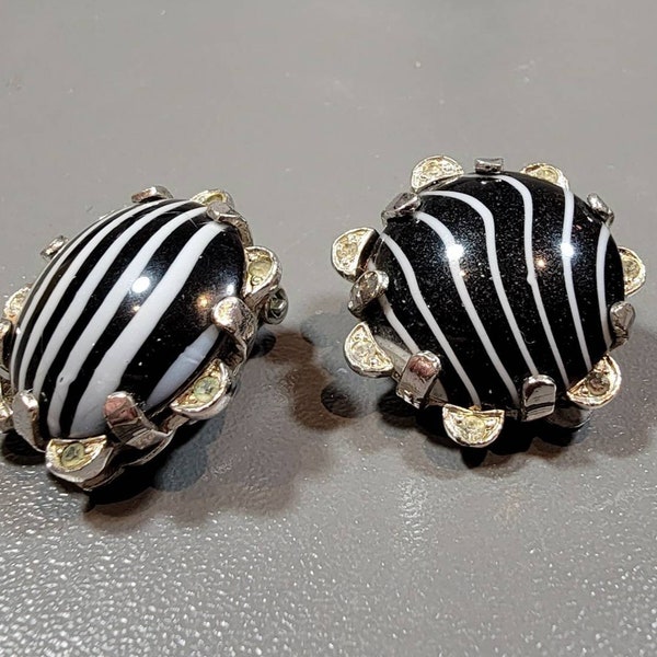 Nettie rosenstein earrings rhinestone black and white clips