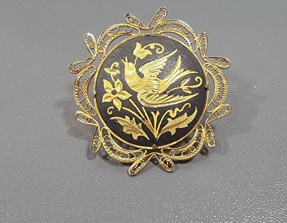 toledo Spain souvenir bird design damascene metal inlay