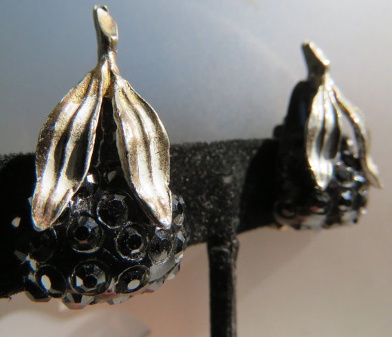 Forbidden Fruit earrings Black Lucite Pear - image 6