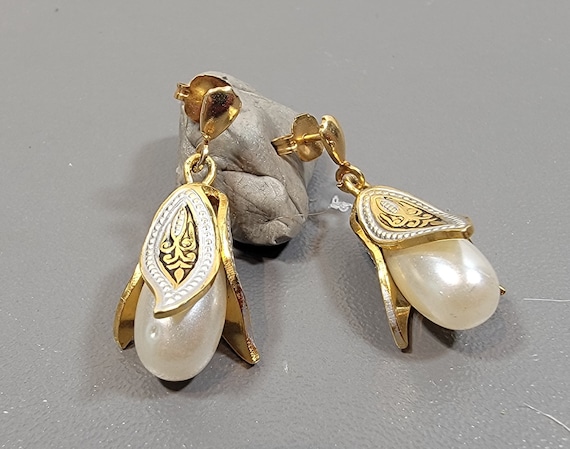 damascene earrings pierced pearl dangles spain