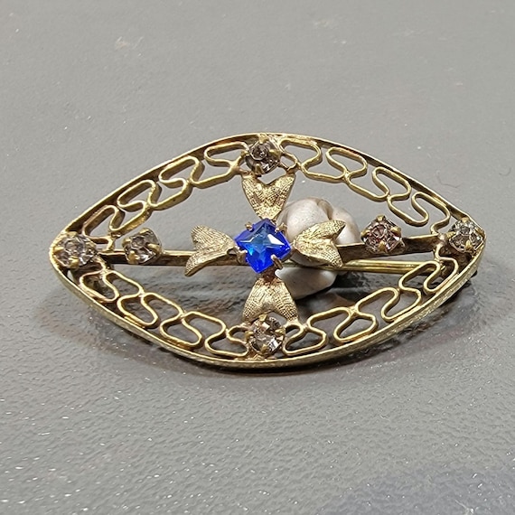 Edwardian brooch Blue glass brooch filigree design Maltese cross