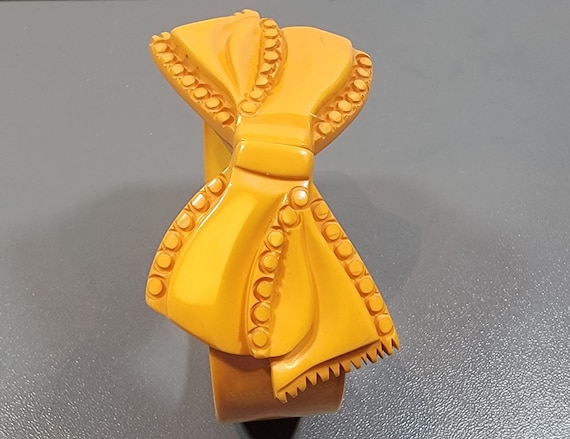 bow bracelet carved bakelite small wrist