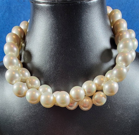Fake pearl necklace large beads white pearls length vintage