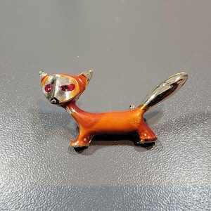 fox brooch small enamel wild animal pin vintage scatter pin