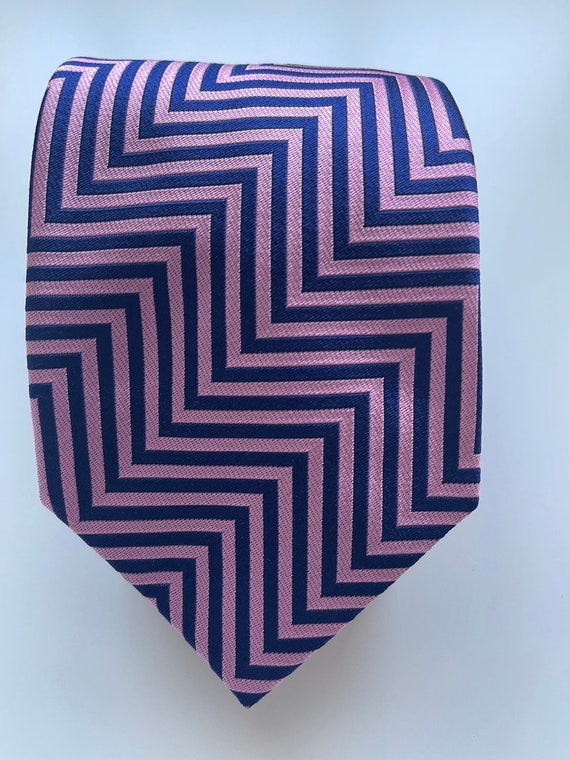 Vintage Paul Stewart Silk Necktie Pink and Purple ZigZag Optical Pattern Handmade in England