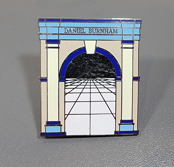 stanley tigerman brooch enamel made for the art institute of chicago daniel burnham