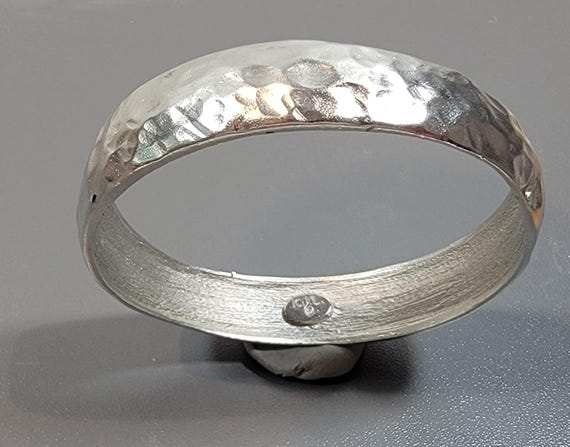 silver tone bangle bracelet kjl hammered finish
