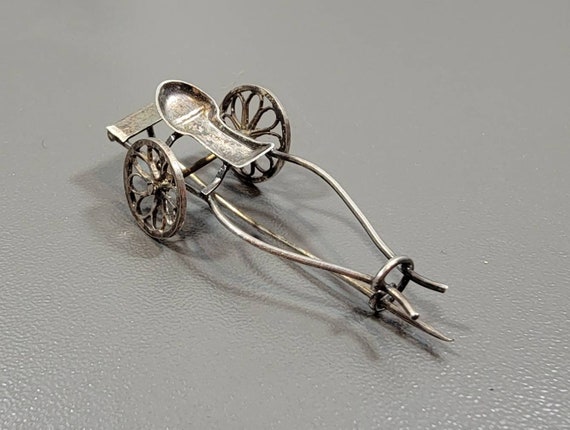 rickshaw brooch sterling silver horse sulky cart brooch