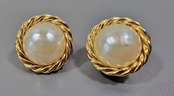 mabe pearl earrings pierced gold tone carolee