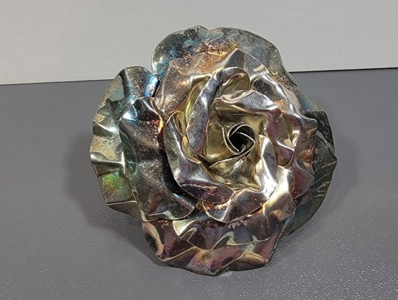 flower shaped brooch silver plated hand made