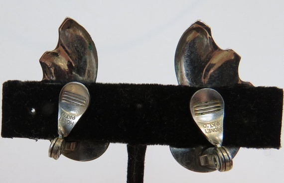 Retro earrings Bold silver tone metal swooping fe… - image 3