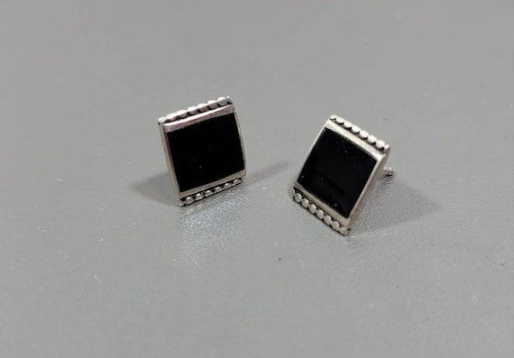 navajo earrings black onyx sterling silver studs Vicki martin