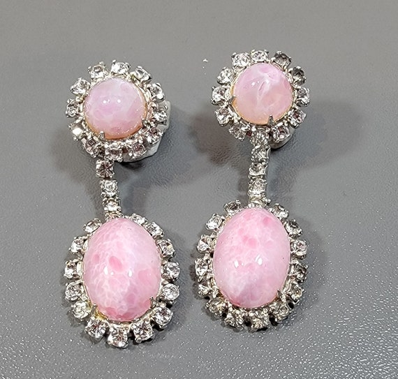 Pink glass earrings long dangles vintage costume jewelry screw on style