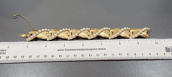 trifari bracelet pearl top quality gold tone links - image 7