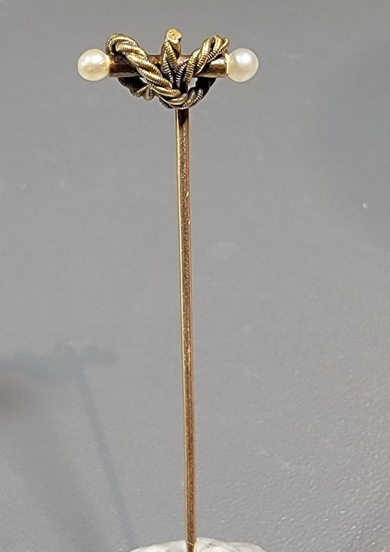 lapel pin tiny pearls 14 karat yellow gold antique