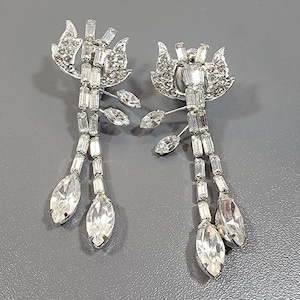 Wedding earrings rhinestone long dangles vintage Vendome silver tone fancy clip on style
