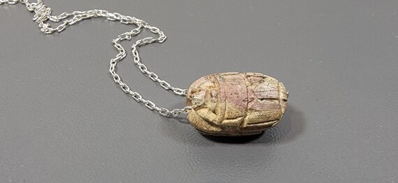 Scarab bug necklace beige faience pendant silver tone metal chain egypt souvenir