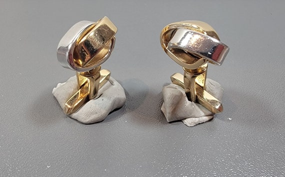 love knot cufflinks real looking fancy interlocking ovals silver tone and gold plated