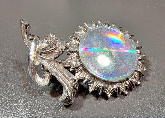 flower brooch rainbow jewel silver tone metal daisy