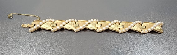 trifari bracelet pearl top quality gold tone links - image 8