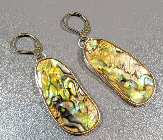 Paua shell pendant earrings oval abalone pendant gold tone metal