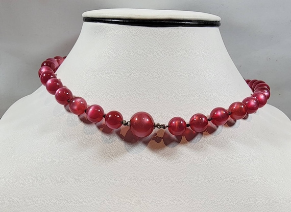 lucite bead necklace raspberry pink choker - image 3