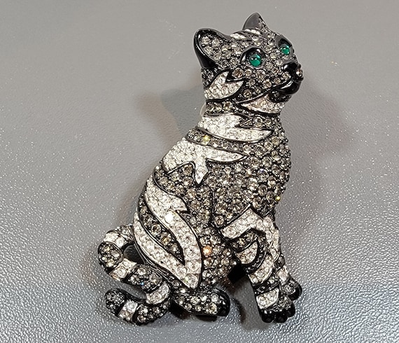 Cat brooch Large Feline fancy swarovski pave rhinestones top quality