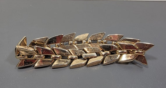trifari bracelet golden links Bracelet Vintage Trifari Jewelry