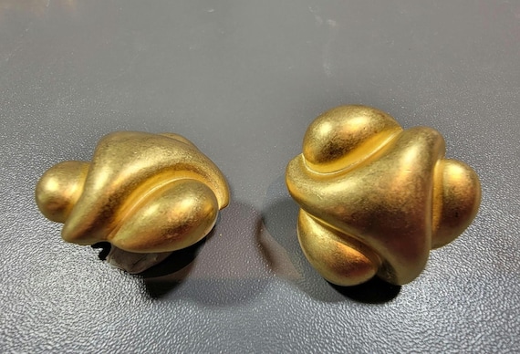 gold tone clip earrings boom boom style vintage bold earrings