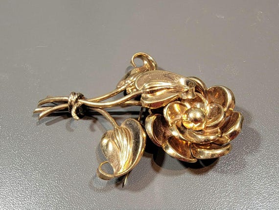 flower brooch retro large parisiana style gold plated