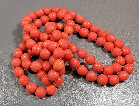 coral glass bead necklace shiny vintage strand - image 1