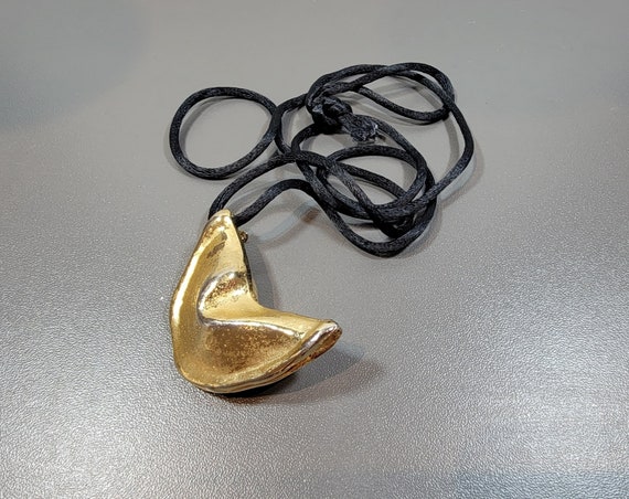 Miriam Haskell fortune cookie pendant seventies necklace